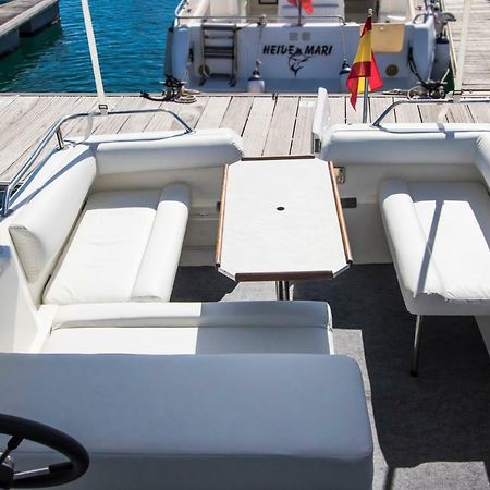 Cozy Boat To Unwind By The Ocean Hotel Puerto Calero Luaran gambar