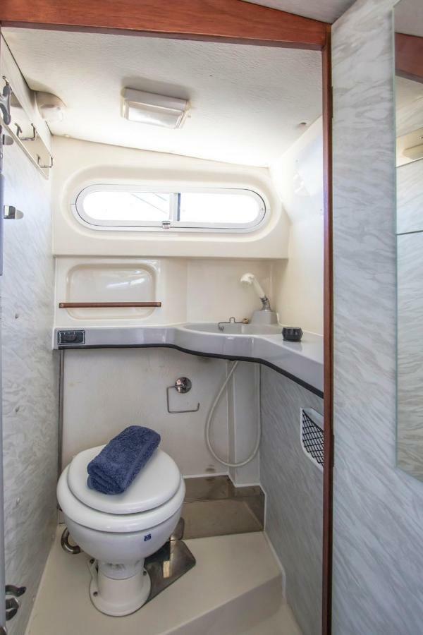 Cozy Boat To Unwind By The Ocean Hotel Puerto Calero Luaran gambar