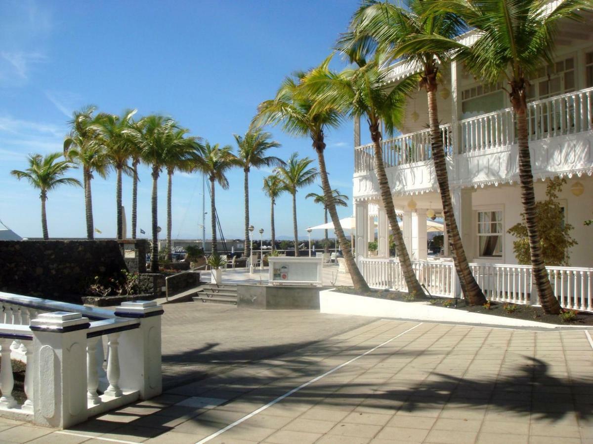 Cozy Boat To Unwind By The Ocean Hotel Puerto Calero Luaran gambar